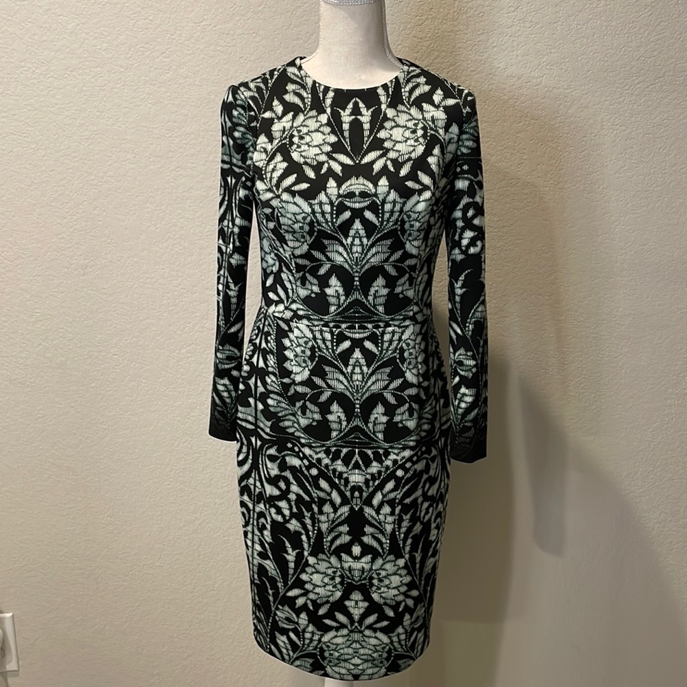 Black & Green Maggie London Dress, EUC
